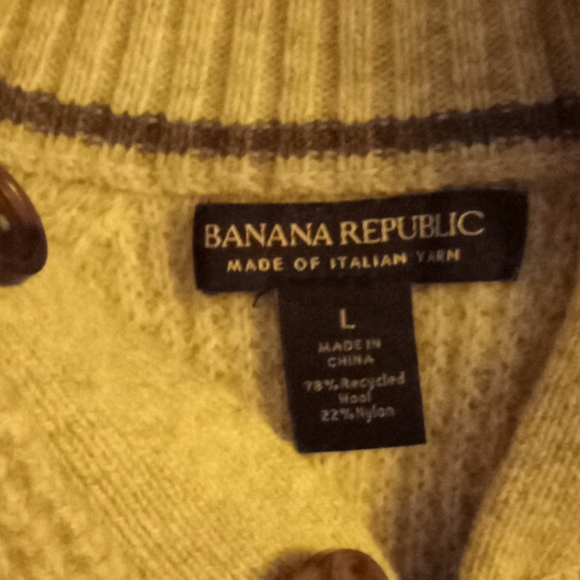 Banana Republic sweater - Picture 2 of 2